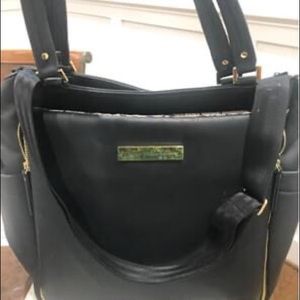 Petunia Pickle Bottom City Carryall Diaper Bag